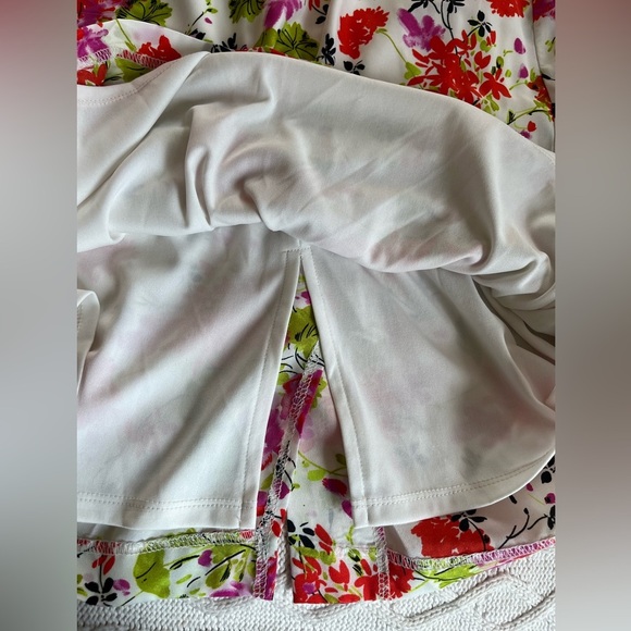 Emma & Michele Sleeveless Floral Neckline Ruffle Dress Women’s Size 10 - Picture 13 of 16